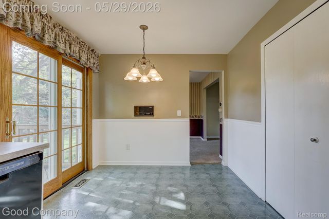 845 Hadley Road, Rochester Hills, MI 48307