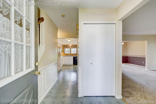 845 Hadley Road, Rochester Hills, MI 48307