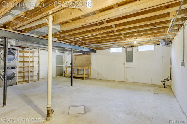 845 Hadley Road, Rochester Hills, MI 48307