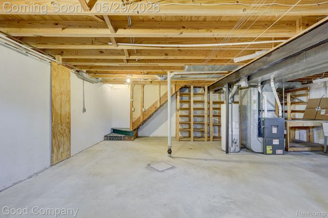 845 Hadley Road, Rochester Hills, MI 48307