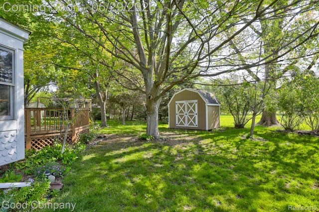 845 Hadley Road, Rochester Hills, MI 48307