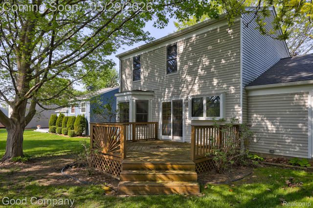 845 Hadley Road, Rochester Hills, MI 48307