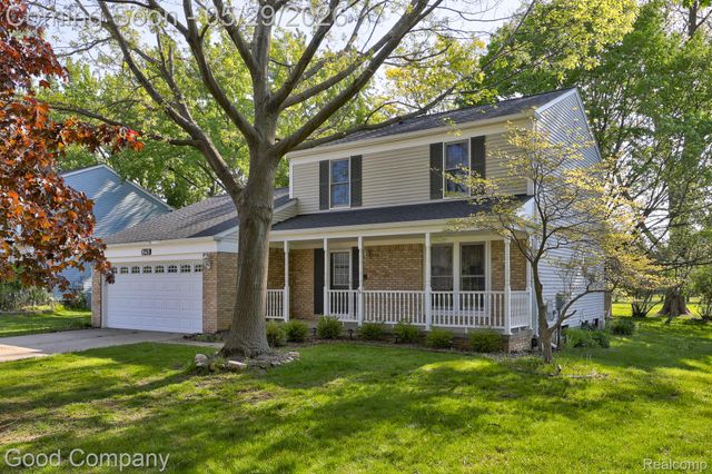 845 Hadley Road, Rochester Hills, MI 48307