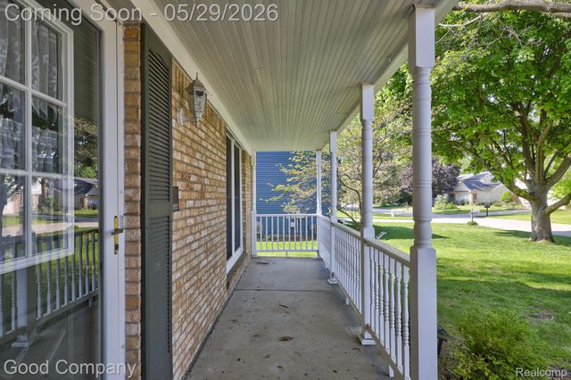 845 Hadley Road, Rochester Hills, MI 48307