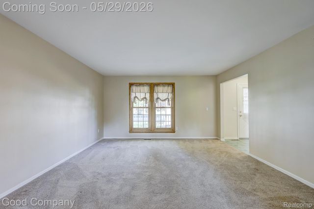845 Hadley Road, Rochester Hills, MI 48307