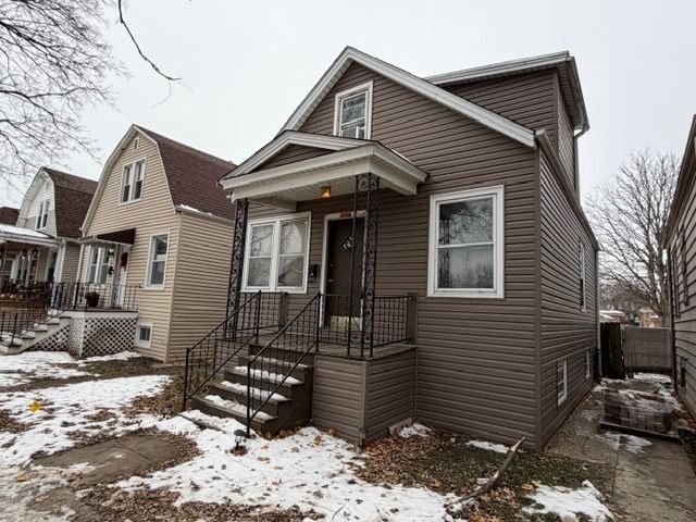 5022 W WINNEMAC Avenue, Chicago, IL 60630