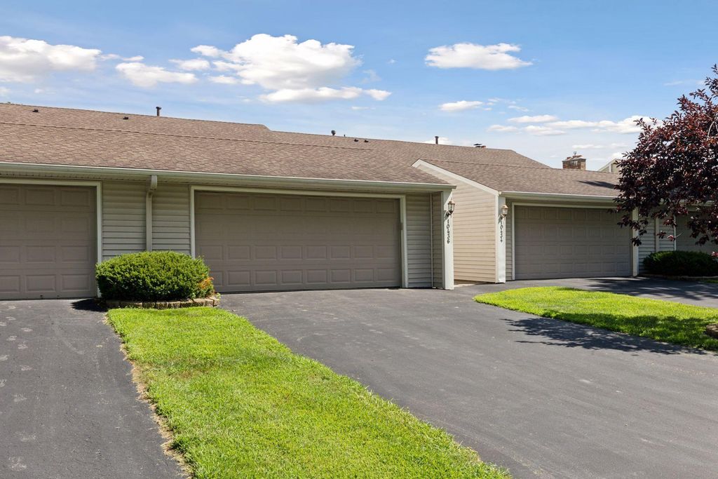 10436 Yorktown Lane N, Maple Grove, MN 55369