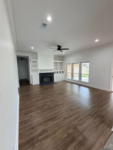 15814 Woodwick Ave, Baton Rouge, LA 70816