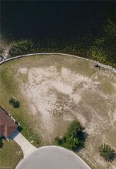 124 SE 15th PL, Cape Coral, FL 33990