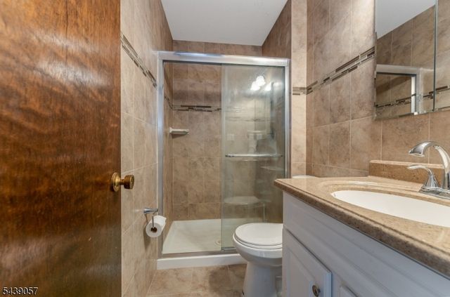 300 Gemini Dr A, Hillsborough Twp., NJ 08844