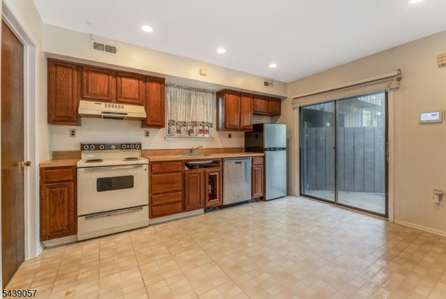 300 Gemini Dr A, Hillsborough Twp., NJ 08844