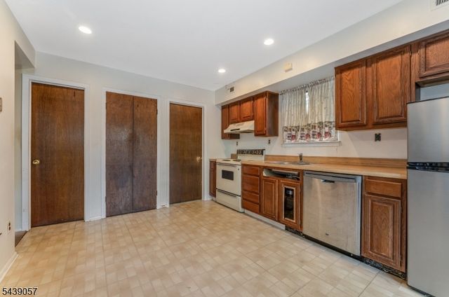 300 Gemini Dr A, Hillsborough Twp., NJ 08844