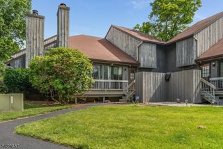 300 Gemini Dr A, Hillsborough Twp., NJ 08844