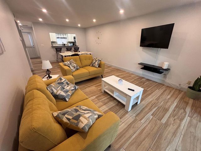 2950 SE Ocean Boulevard 58-5, Stuart, FL 34996