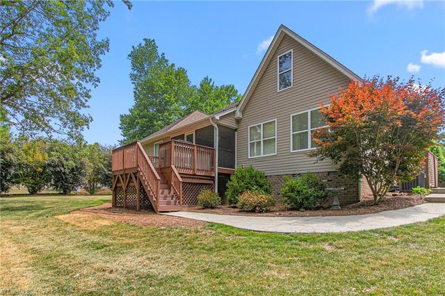 8475 Hunting Court, Stokesdale, NC 27357