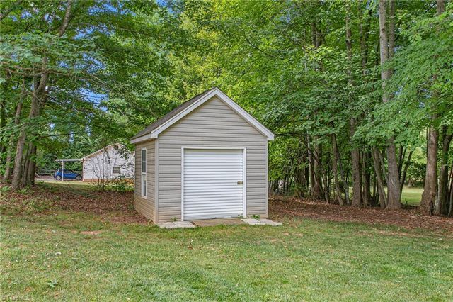 8475 Hunting Court, Stokesdale, NC 27357