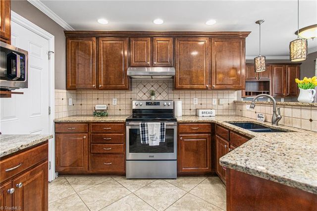 8475 Hunting Court, Stokesdale, NC 27357