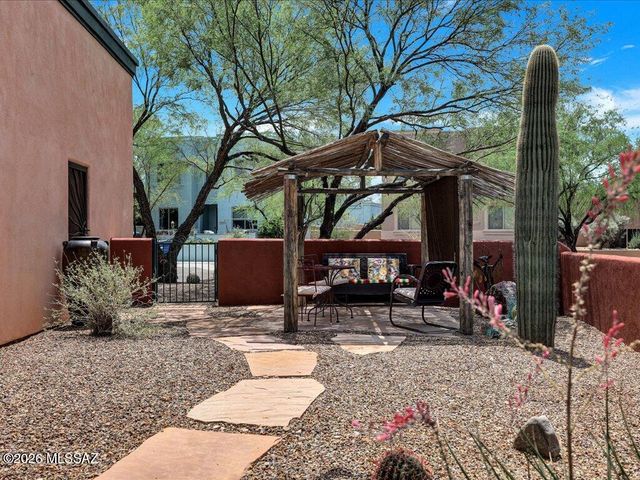 10451 E Sixto Molina Lane, Tucson, AZ 85747