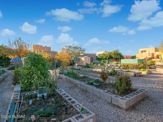 10451 E Sixto Molina Lane, Tucson, AZ 85747