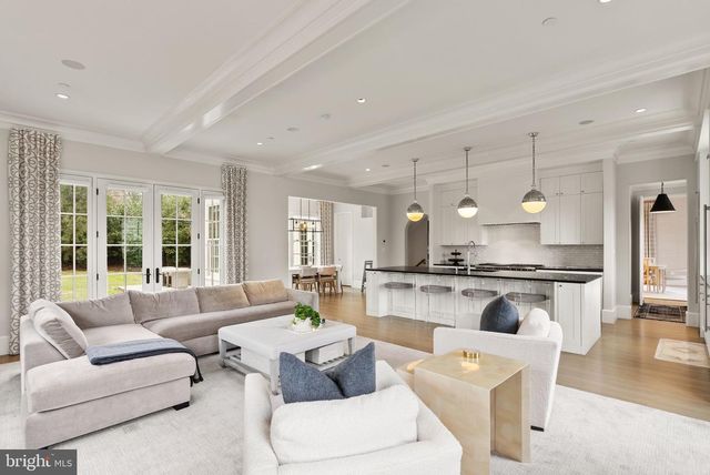 2101 FOXHALL ROAD, Washington, DC 20007