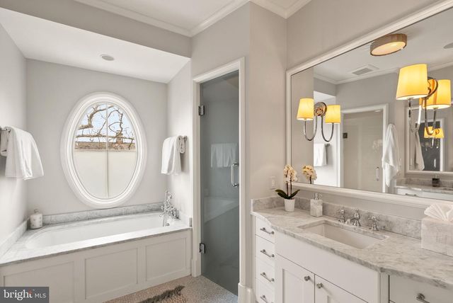2101 FOXHALL ROAD, Washington, DC 20007