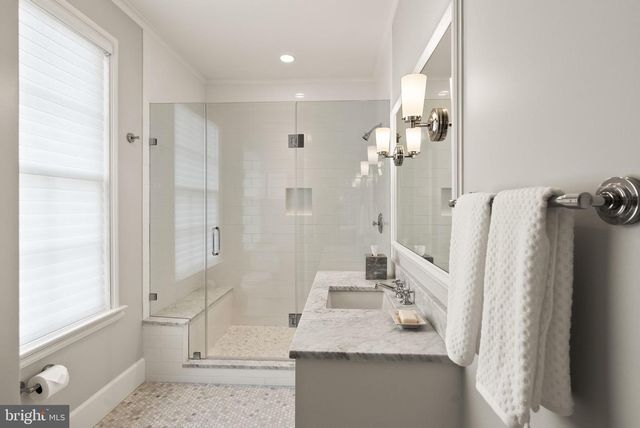 2101 FOXHALL ROAD, Washington, DC 20007