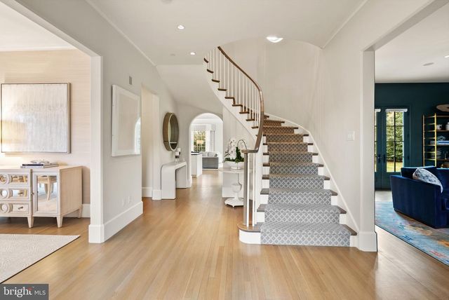 2101 FOXHALL ROAD, Washington, DC 20007