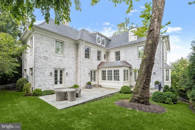 2101 FOXHALL ROAD, Washington, DC 20007