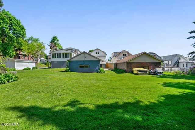 40 Lawn Avenue, Albany, NY 12204