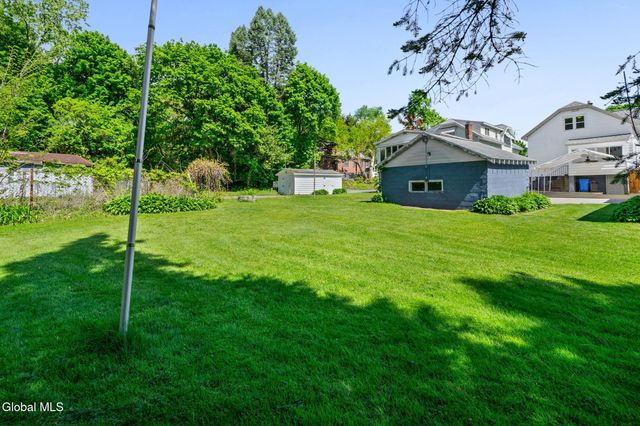 40 Lawn Avenue, Albany, NY 12204