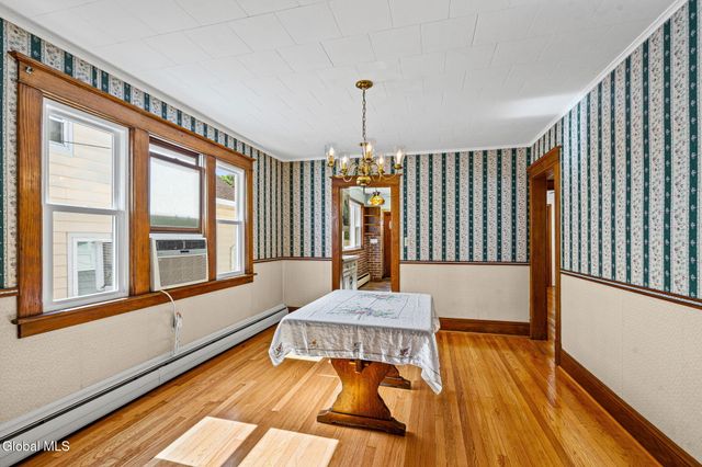 40 Lawn Avenue, Albany, NY 12204