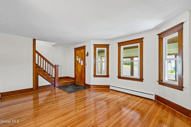 40 Lawn Avenue, Albany, NY 12204