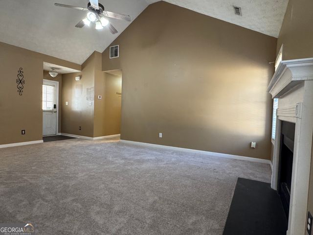 39 Canterbury Drive, Grantville, GA 30220