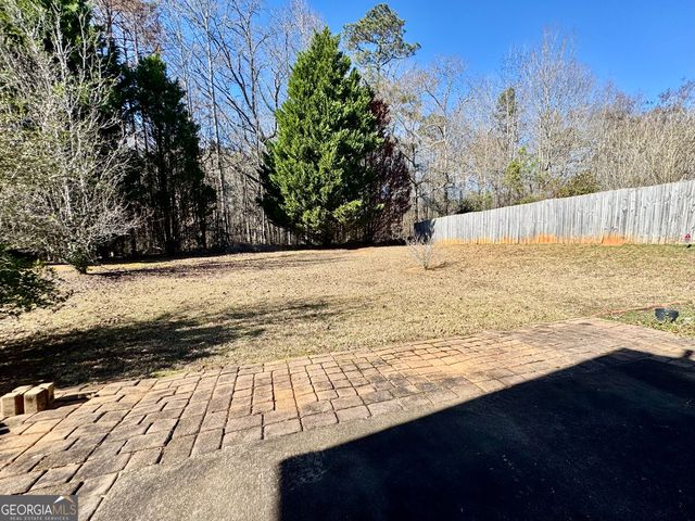 39 Canterbury Drive, Grantville, GA 30220