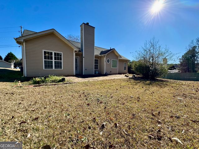 39 Canterbury Drive, Grantville, GA 30220