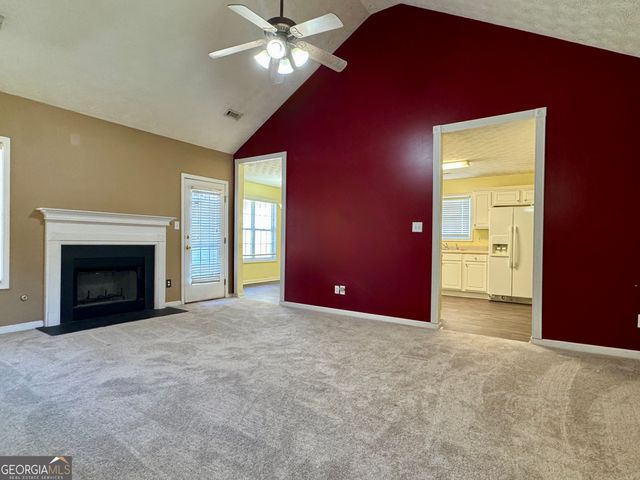 39 Canterbury Drive, Grantville, GA 30220