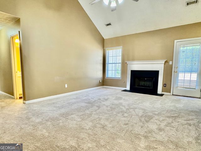 39 Canterbury Drive, Grantville, GA 30220