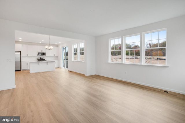 2000 DIVOT DR, Culpeper, VA 22701