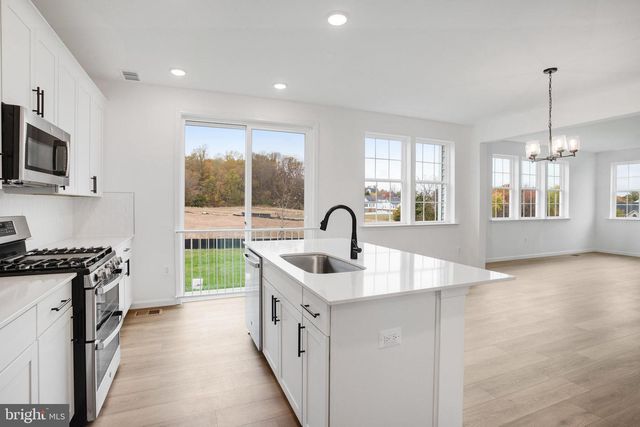 2000 DIVOT DR, Culpeper, VA 22701