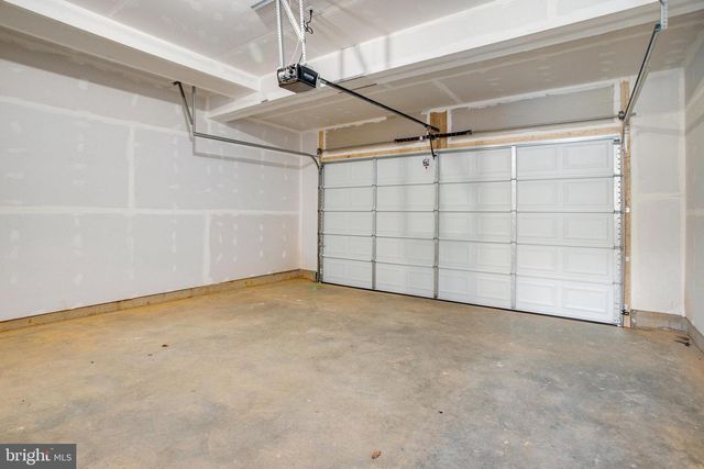 2000 DIVOT DR, Culpeper, VA 22701