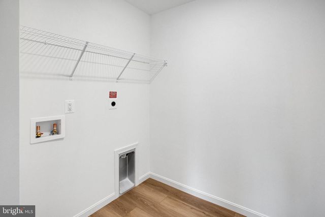 2000 DIVOT DR, Culpeper, VA 22701