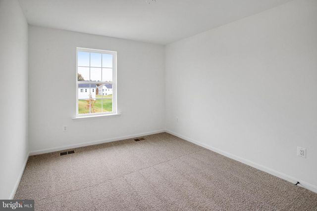 2000 DIVOT DR, Culpeper, VA 22701