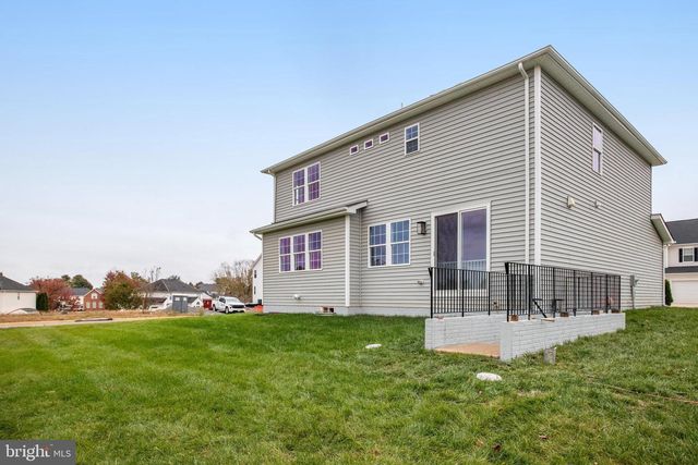 2000 DIVOT DR, Culpeper, VA 22701