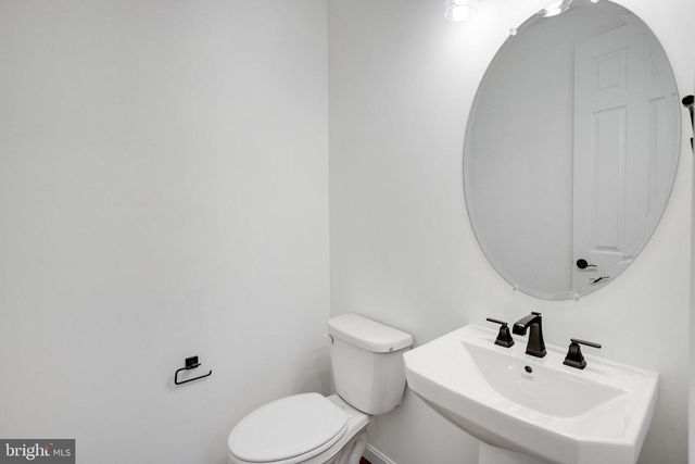 2000 DIVOT DR, Culpeper, VA 22701