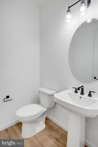 2000 DIVOT DR, Culpeper, VA 22701