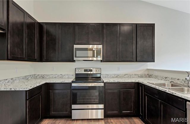 5357 Lakepath Way, Eureka, MO 63025