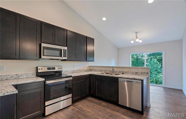 5357 Lakepath Way, Eureka, MO 63025