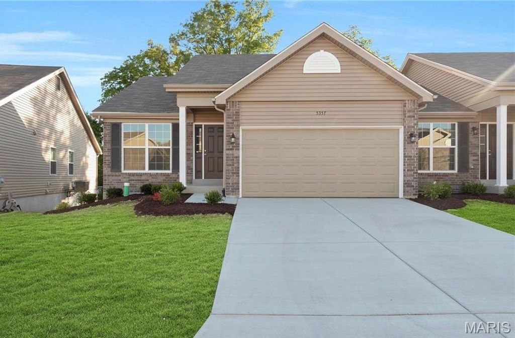 5357 Lakepath Way, Eureka, MO 63025