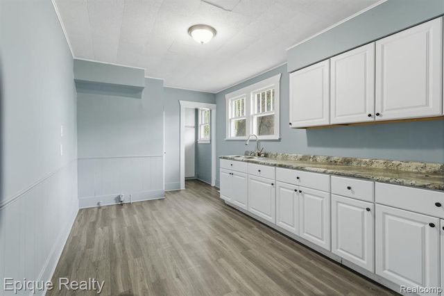1325 Oak Street, Port Huron, MI 48060