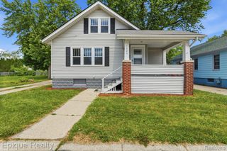 1325 Oak Street, Port Huron, MI 48060